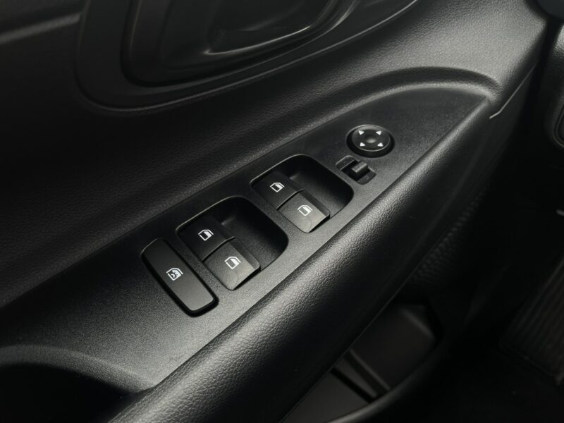 Hyundai Bayon 1.2 MPI 5MT (79 KM) Modern + pakiet Comfort - dostępny od ręki