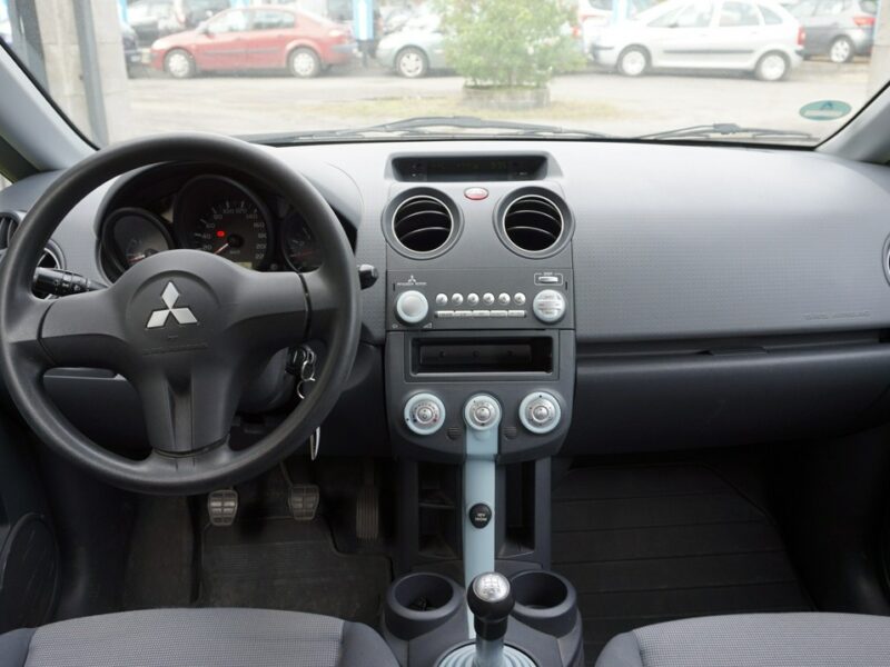 Mitsubishi Colt z Niemiec zarejestrowany zadbany. Gwarancja Z30 (2004-2012)