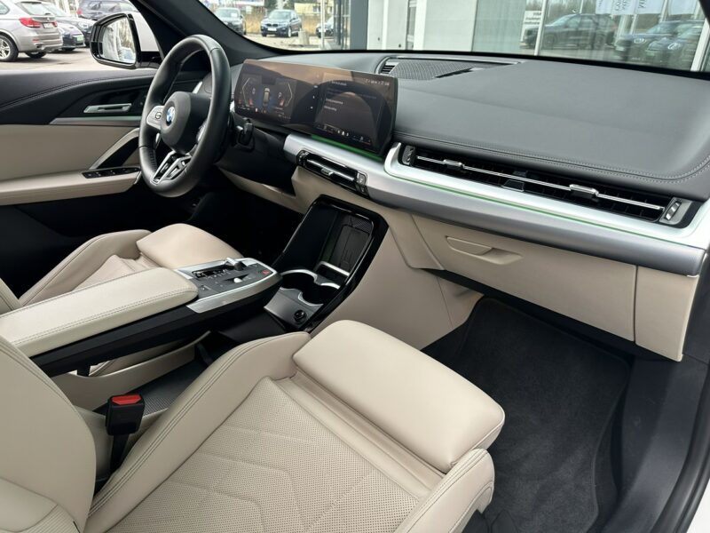 BMW X1 M-Pakiet, Panorama, Fotele sportowe, Adaptacyjne zawieszenie, Gwarancj U11 (2022-)