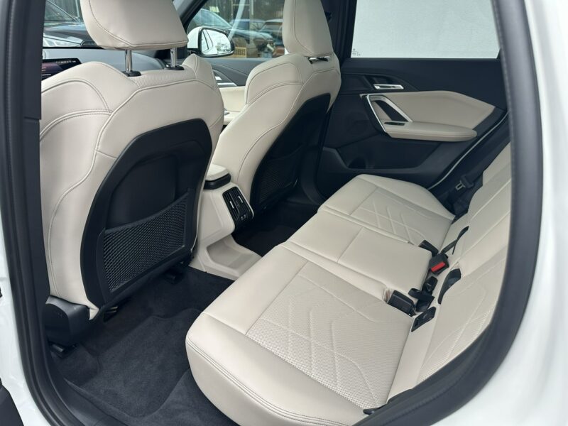 BMW X1 M-Pakiet, Panorama, Fotele sportowe, Adaptacyjne zawieszenie, Gwarancj U11 (2022-)