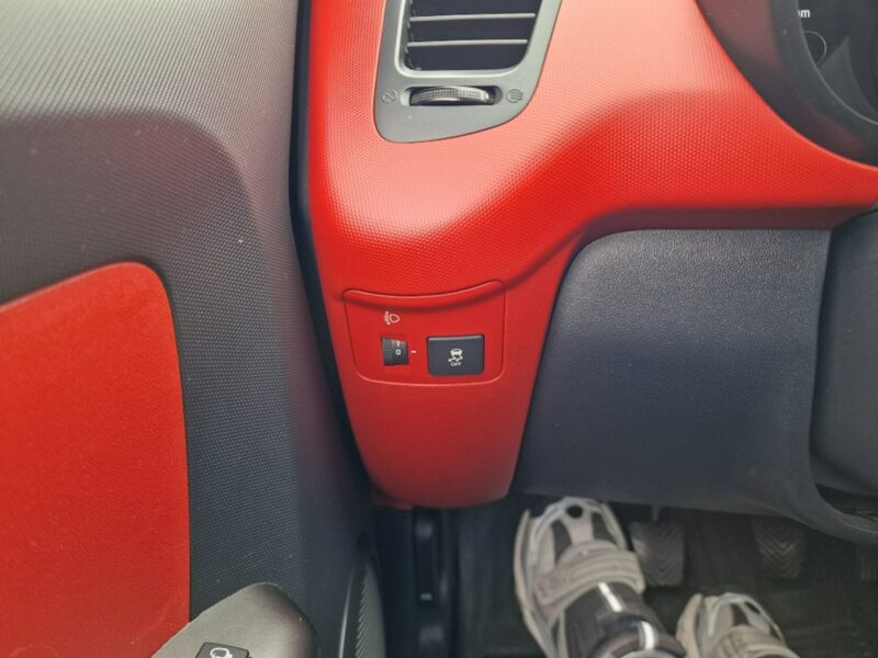 Kia Soul 1.6 Benzyna 126 KM, Klimatyzacja, Alufelgi 18", USB, AUX, Isofix I (2009-2014)