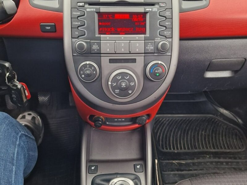 Kia Soul 1.6 Benzyna 126 KM, Klimatyzacja, Alufelgi 18", USB, AUX, Isofix I (2009-2014)