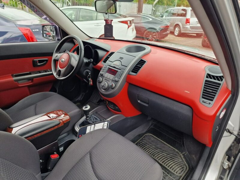 Kia Soul 1.6 Benzyna 126 KM, Klimatyzacja, Alufelgi 18", USB, AUX, Isofix I (2009-2014)