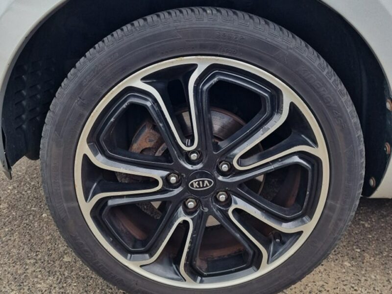 Kia Soul 1.6 Benzyna 126 KM, Klimatyzacja, Alufelgi 18", USB, AUX, Isofix I (2009-2014)