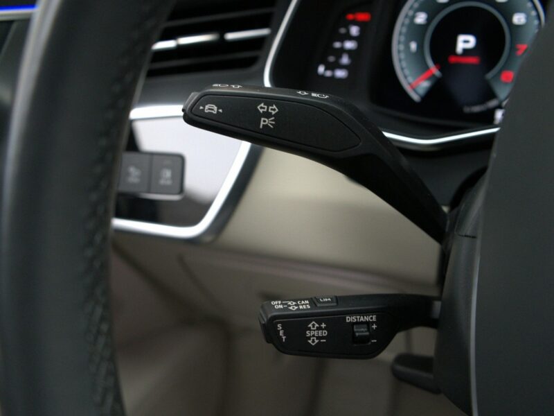 Audi A6 45TFSI Quattro Sline Virtual Matrix Panorama TempomatACC Kamera Alu19 C8 (2018-)