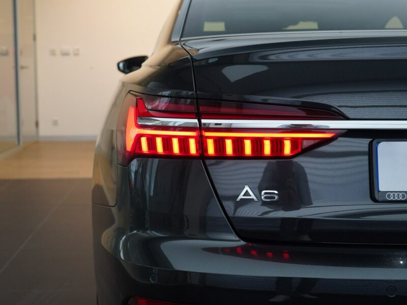 Audi A6 45TFSI Quattro Sline Virtual Matrix Panorama TempomatACC Kamera Alu19 C8 (2018-)
