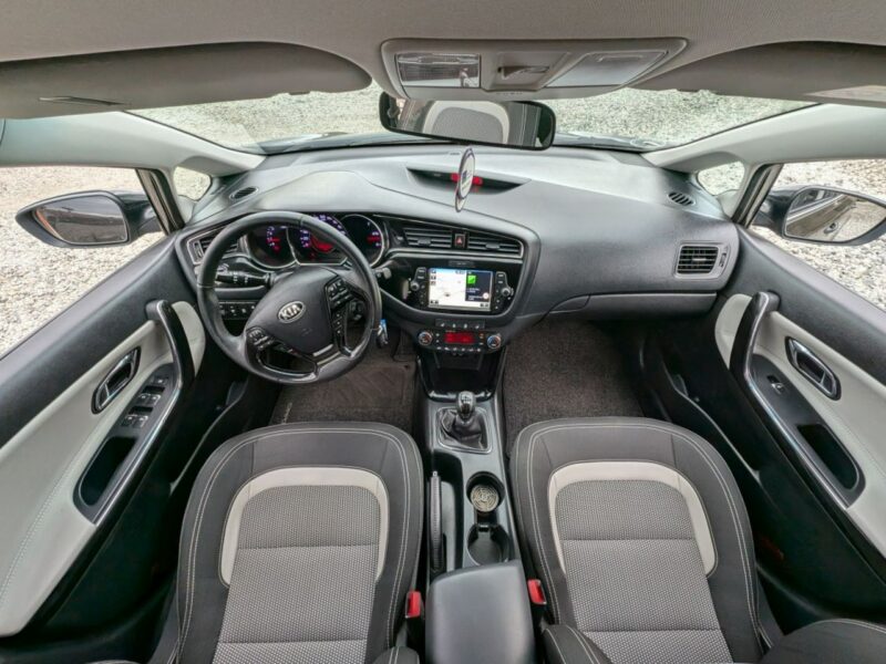 Kia Cee'd Kamera cofania II (2012-)