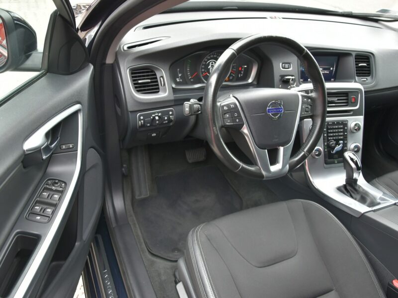 Volvo V60 D3 2.0 150KM Automat 2017r. LED NAVi Skóra Gwarancja BEZWYPADEK I (2010-2018)