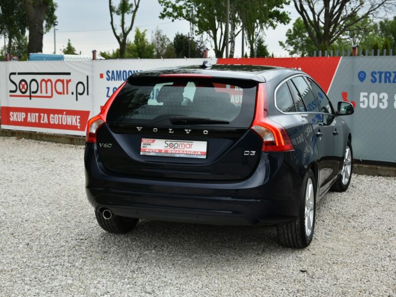 Volvo V60 D3 2.0 150KM Automat 2017r. LED NAVi Skóra Gwarancja BEZWYPADEK I (2010-2018)