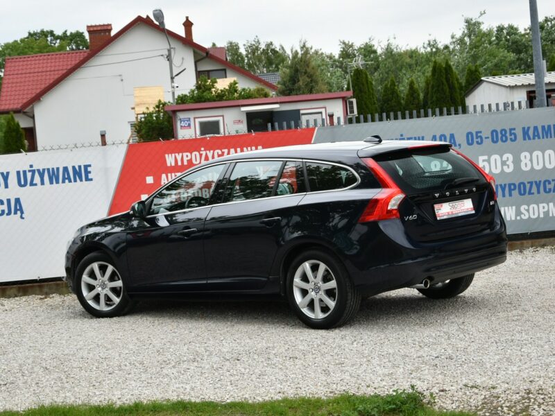 Volvo V60 D3 2.0 150KM Automat 2017r. LED NAVi Skóra Gwarancja BEZWYPADEK I (2010-2018)