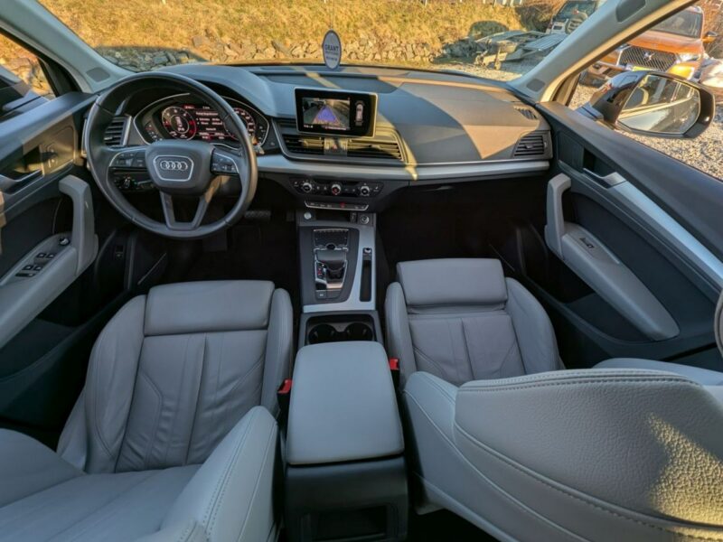 Audi Q5 Roczna Gwarancja, KAMERA COFANIA FY (2017-)