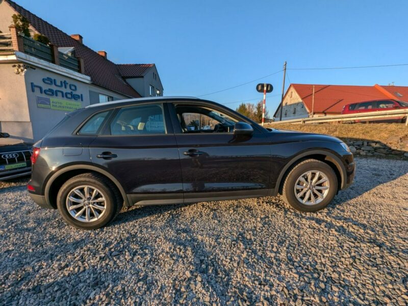 Audi Q5 Roczna Gwarancja, KAMERA COFANIA FY (2017-)