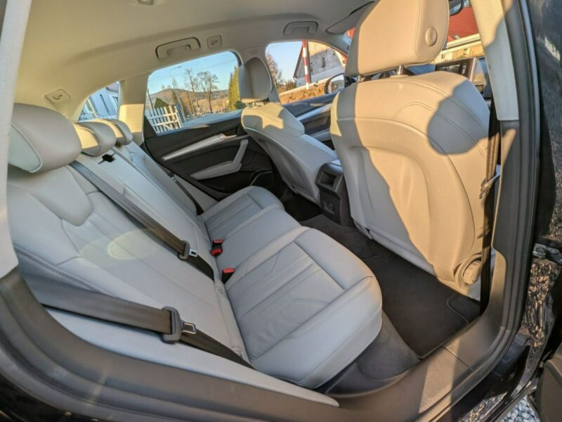 Audi Q5 Roczna Gwarancja, KAMERA COFANIA FY (2017-)