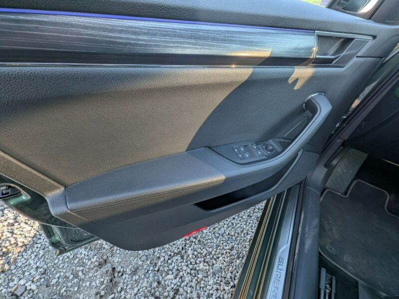 Škoda Superb Roczna Gwarancja, Kamera cofania III (2015-2023)