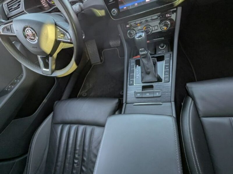 Škoda Superb Roczna Gwarancja, Kamera cofania III (2015-2023)