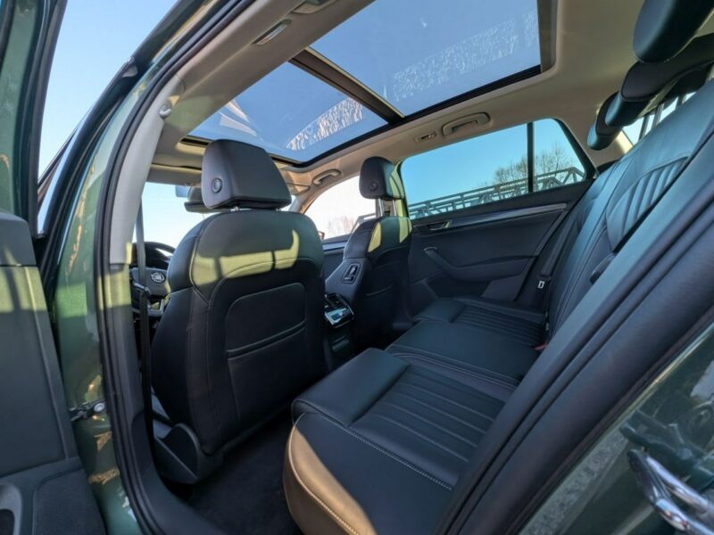 Škoda Superb Roczna Gwarancja, Kamera cofania III (2015-2023)