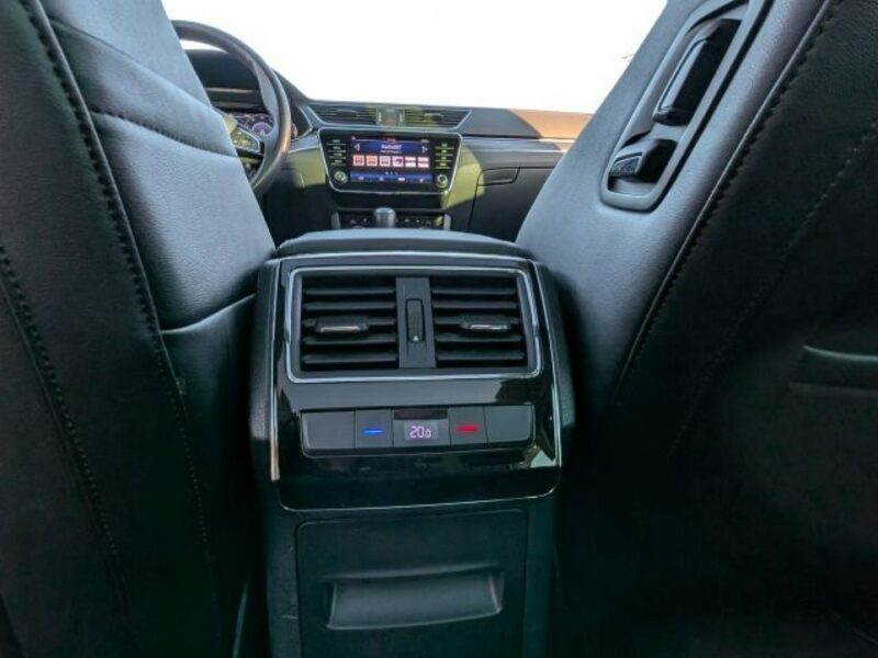 Škoda Superb Roczna Gwarancja, Kamera cofania III (2015-2023)