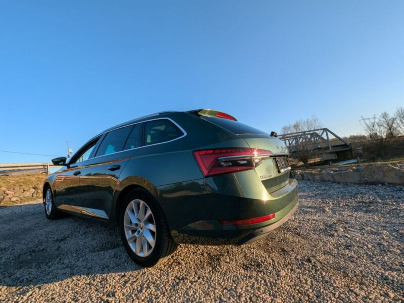 Škoda Superb Roczna Gwarancja, Kamera cofania III (2015-2023)