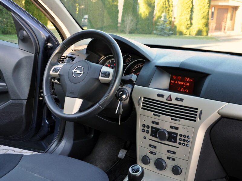 Opel Astra 1.6i(115KM)*Lift*Klimatronik*I Właściciel*Welur*Alu16"ASO Opel H (2004-2014)