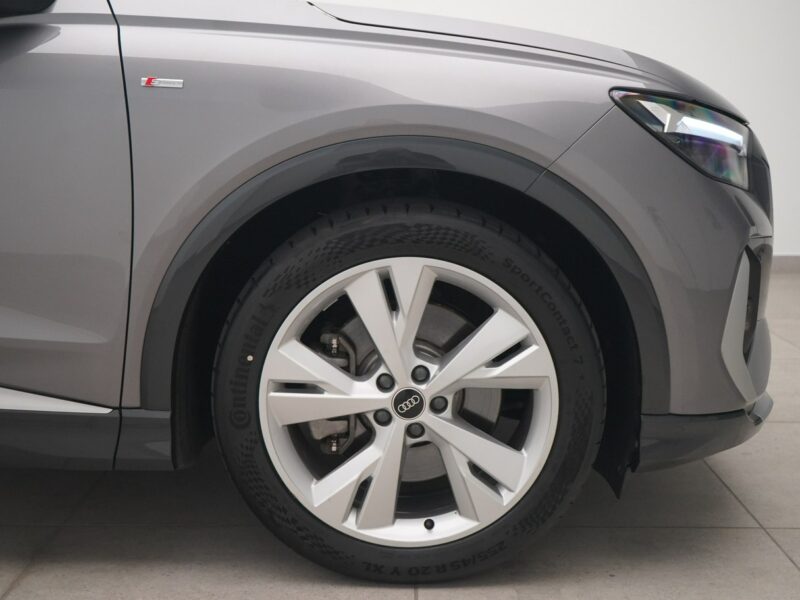 Audi Q4 e-tron 50 299KM Quattro S-line LED