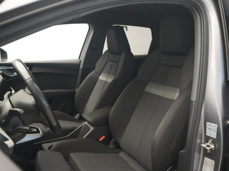Audi Q4 e-tron 50 299KM Quattro S-line LED