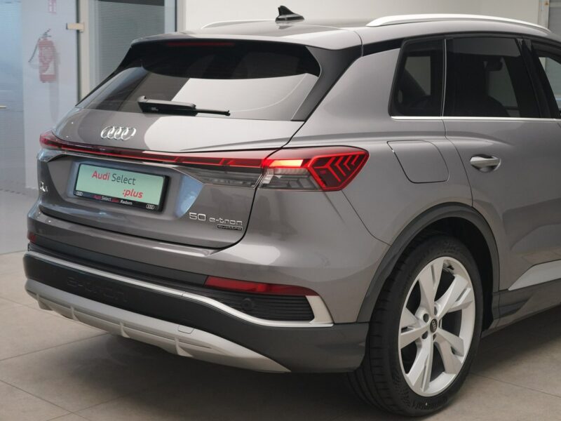 Audi Q4 e-tron 50 299KM Quattro S-line LED