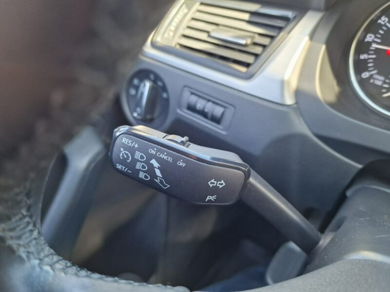 Škoda RAPID 1.4 TDI 90 KM, Navi, Bluetooth, Klimatyzacja, Tempomat, Isofix,