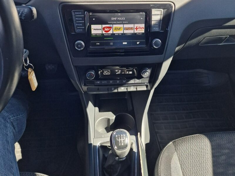 Škoda RAPID 1.4 TDI 90 KM, Navi, Bluetooth, Klimatyzacja, Tempomat, Isofix,