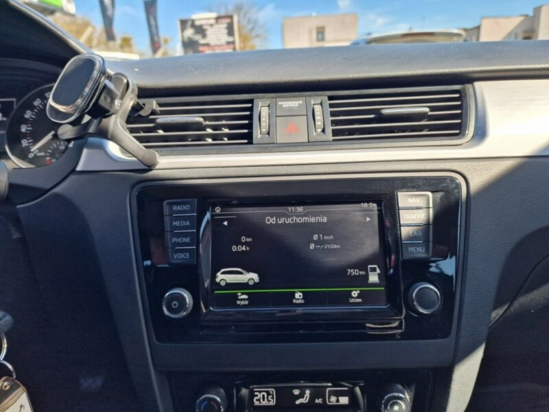 Škoda RAPID 1.4 TDI 90 KM, Navi, Bluetooth, Klimatyzacja, Tempomat, Isofix,