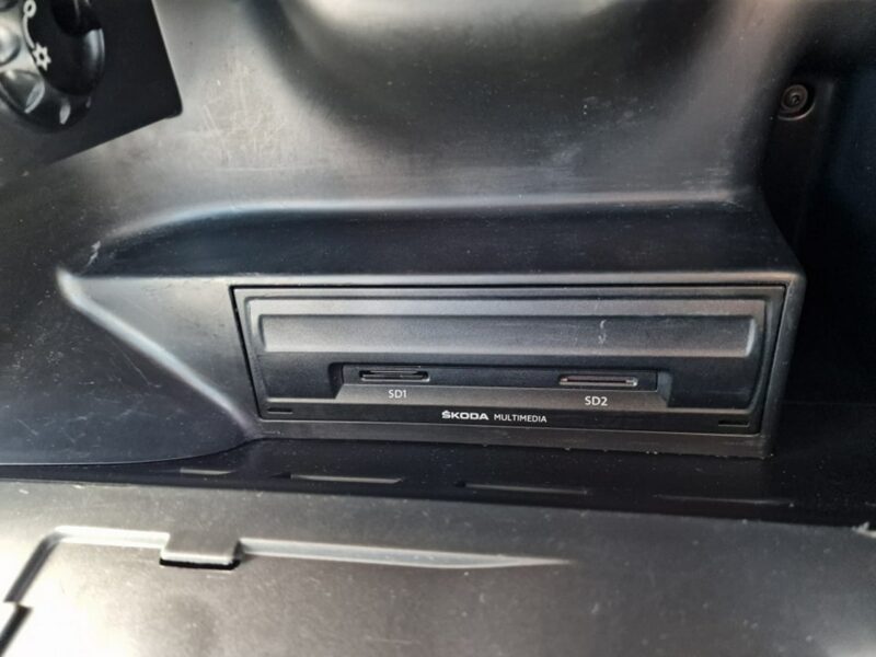 Škoda RAPID 1.4 TDI 90 KM, Navi, Bluetooth, Klimatyzacja, Tempomat, Isofix,