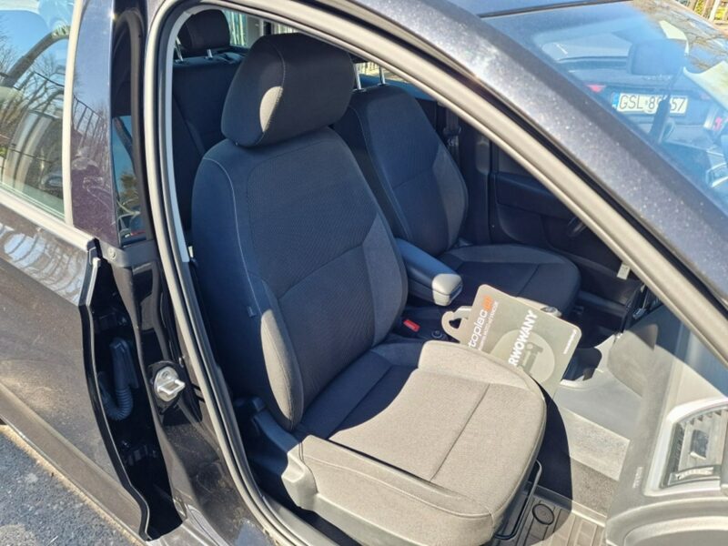 Škoda RAPID 1.4 TDI 90 KM, Navi, Bluetooth, Klimatyzacja, Tempomat, Isofix,