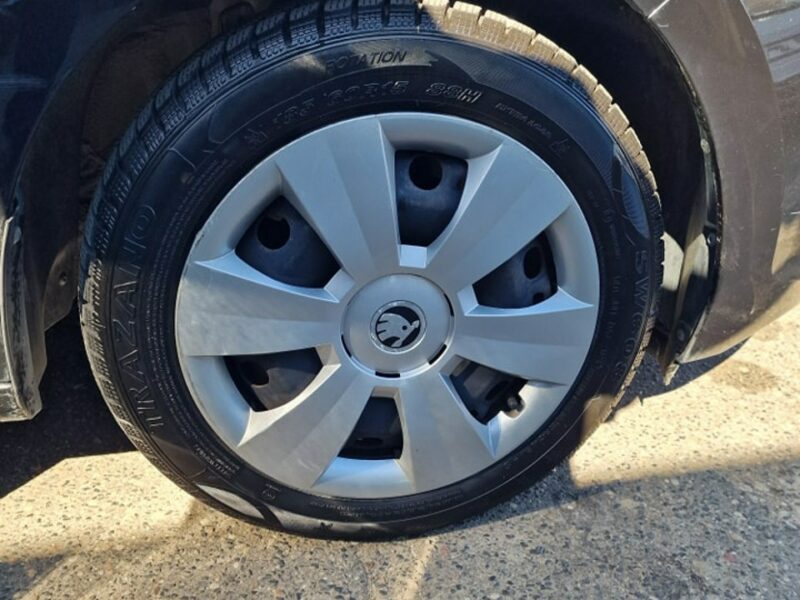 Škoda RAPID 1.4 TDI 90 KM, Navi, Bluetooth, Klimatyzacja, Tempomat, Isofix,