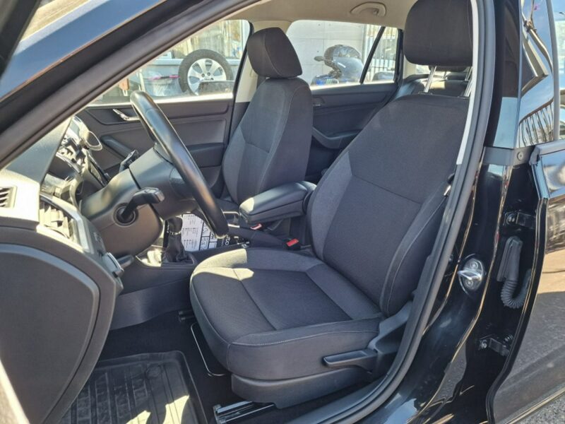 Škoda RAPID 1.4 TDI 90 KM, Navi, Bluetooth, Klimatyzacja, Tempomat, Isofix,