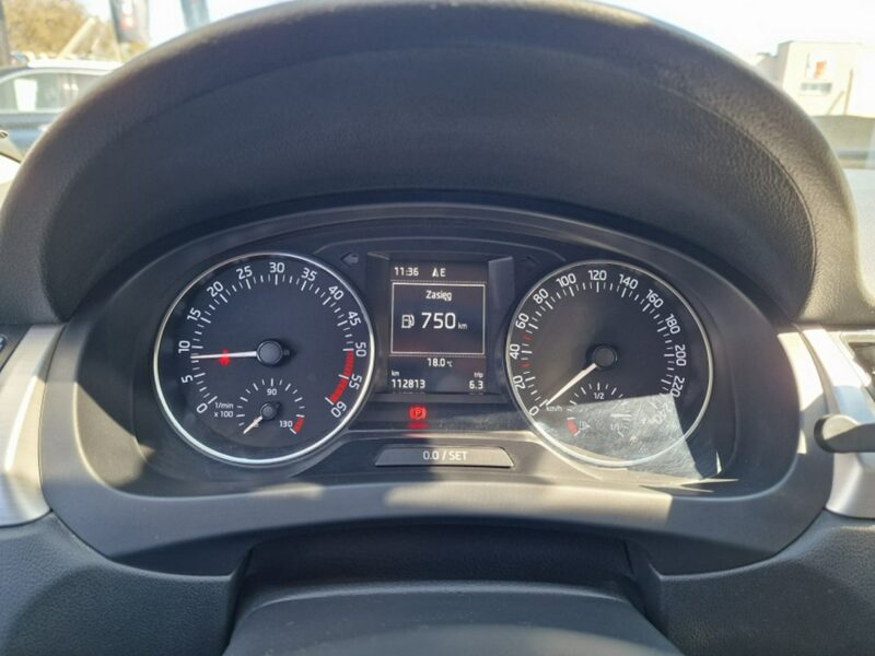 Škoda RAPID 1.4 TDI 90 KM, Navi, Bluetooth, Klimatyzacja, Tempomat, Isofix,