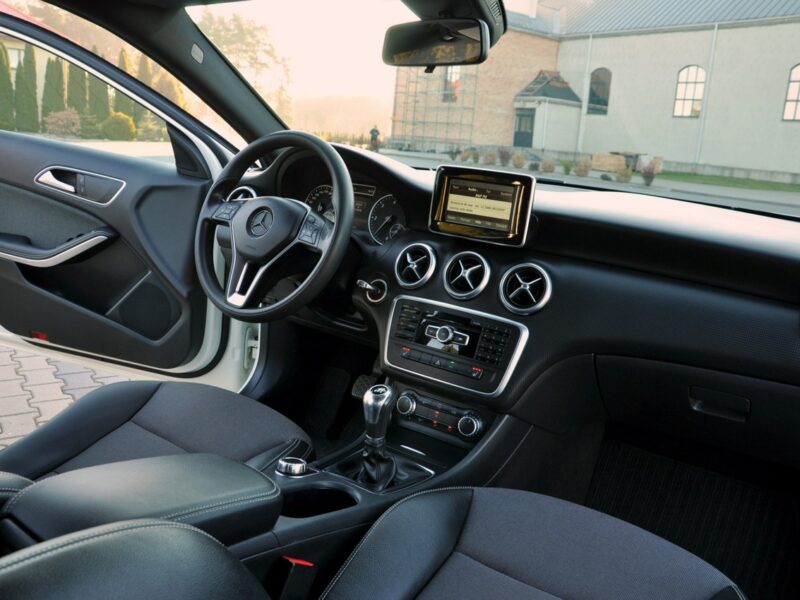Mercedes A 180 1.5CDI(109KM)*Radar*Duża Navi*Skóry*Grzane Fotele*I Wł*Alu16"ASO W176 (2012-)
