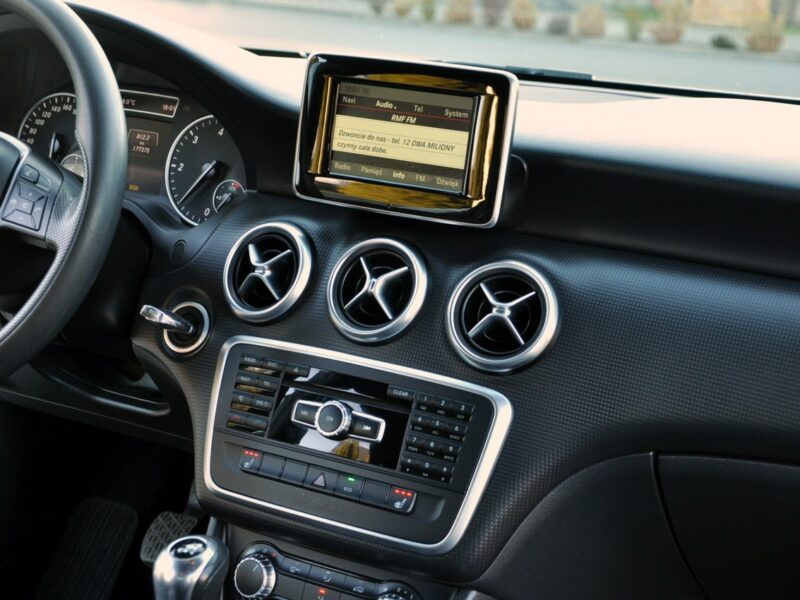 Mercedes A 180 1.5CDI(109KM)*Radar*Duża Navi*Skóry*Grzane Fotele*I Wł*Alu16"ASO W176 (2012-)