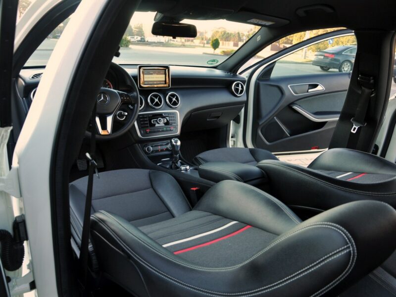 Mercedes A 180 1.5CDI(109KM)*Radar*Duża Navi*Skóry*Grzane Fotele*I Wł*Alu16"ASO W176 (2012-)