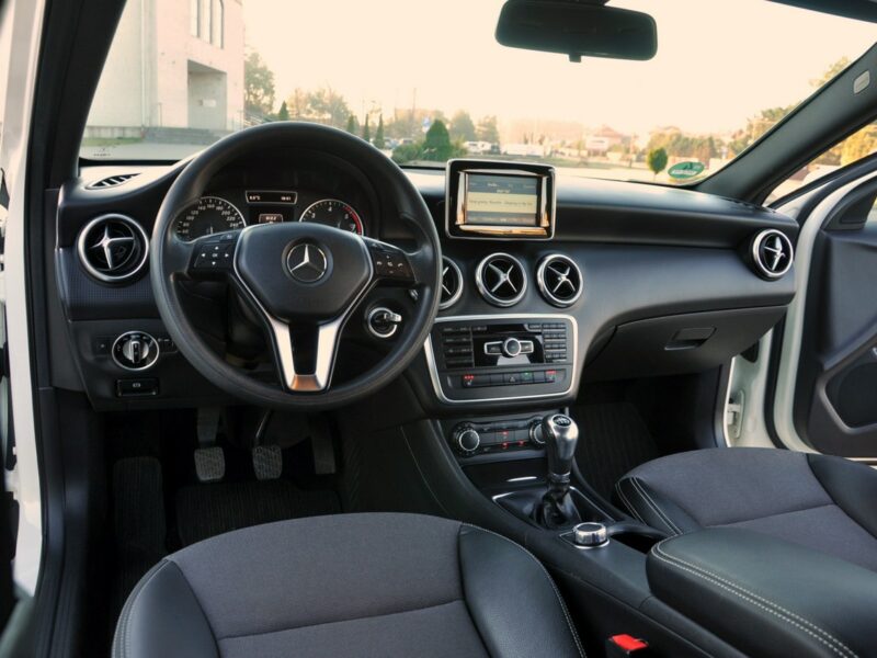 Mercedes A 180 1.5CDI(109KM)*Radar*Duża Navi*Skóry*Grzane Fotele*I Wł*Alu16"ASO W176 (2012-)