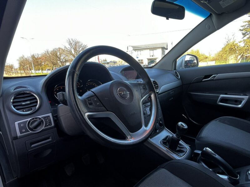 Opel Antara Opel Antara 2.4B 2009r 4x4 Klimatyzacja Serwisowany Alufelgi Zarejestr