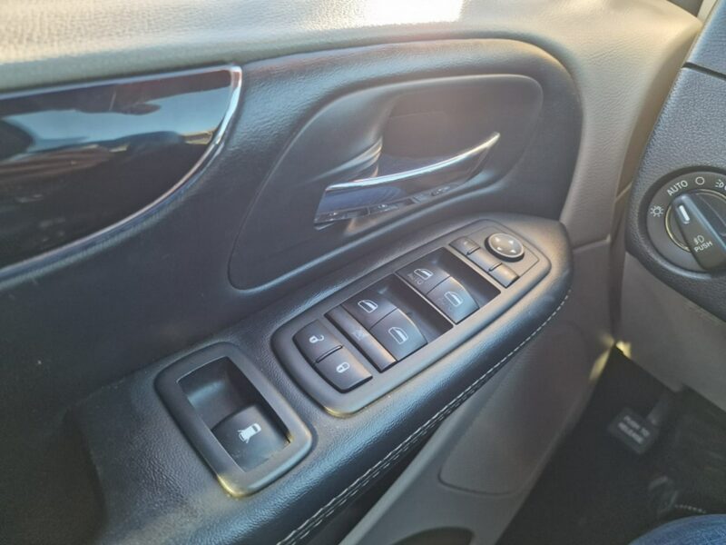 Dodge Grand Caravan 3.6 Benzyna 293 KM, Automat, Kamera Cofania, Bluetooth, Alu, Alkantara V (2007-)