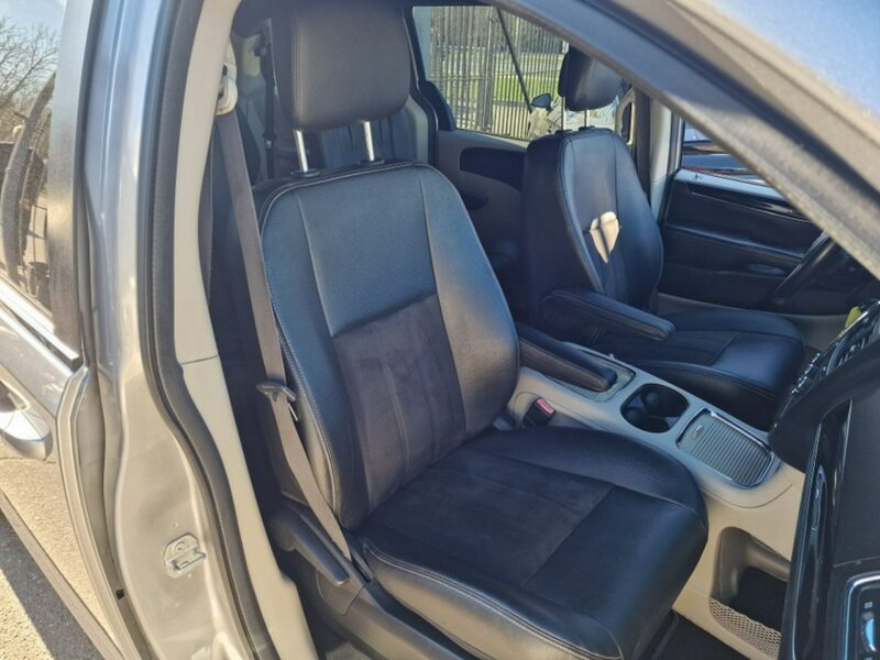 Dodge Grand Caravan 3.6 Benzyna 293 KM, Automat, Kamera Cofania, Bluetooth, Alu, Alkantara V (2007-)
