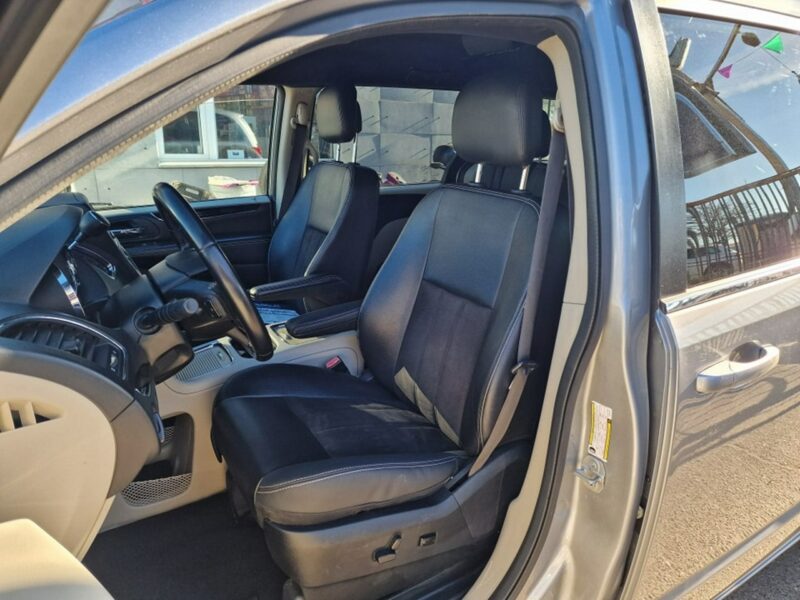 Dodge Grand Caravan 3.6 Benzyna 293 KM, Automat, Kamera Cofania, Bluetooth, Alu, Alkantara V (2007-)