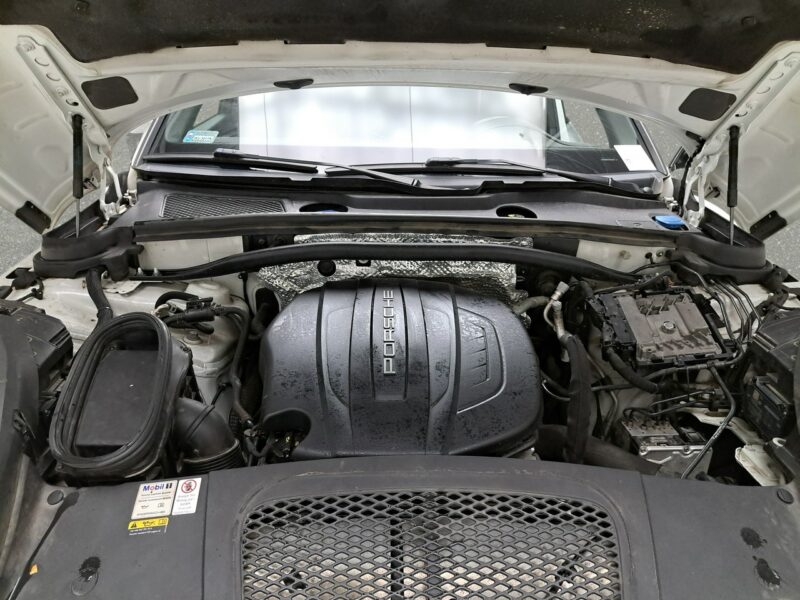 Porsche Macan II (2024-)