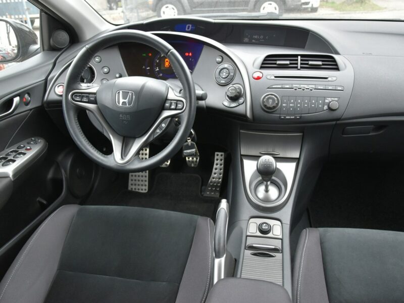 Honda Civic GT special 1.8i-VTEC 140KM 2011r. lift Climatronic Rezerwacja VIII (2006-2011)