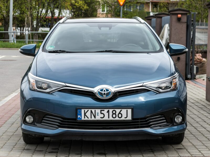 Toyota Auris 1.8_Hybryda_99KM_141 tyś. km II (2012-)