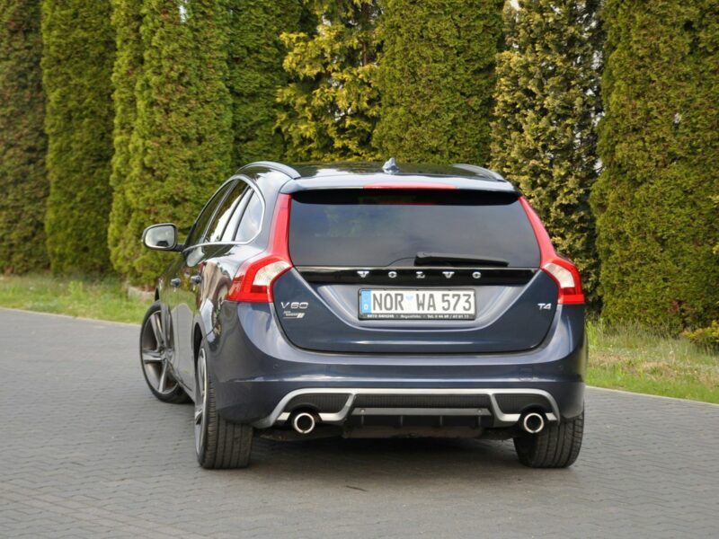 Volvo V60 1.6i(180KM)*R-Design*Xenon*Led*Skóry*Klimatronik*I Wł*Reling*Alu18"ASO I (2010-2018)