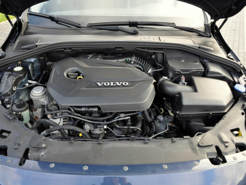 Volvo V60 1.6i(180KM)*R-Design*Xenon*Led*Skóry*Klimatronik*I Wł*Reling*Alu18"ASO I (2010-2018)
