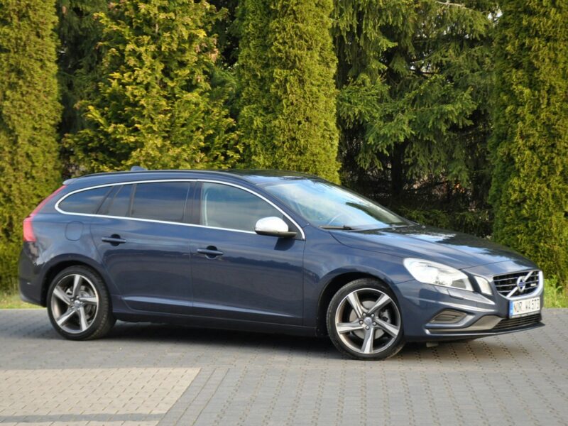 Volvo V60 1.6i(180KM)*R-Design*Xenon*Led*Skóry*Klimatronik*I Wł*Reling*Alu18"ASO I (2010-2018)
