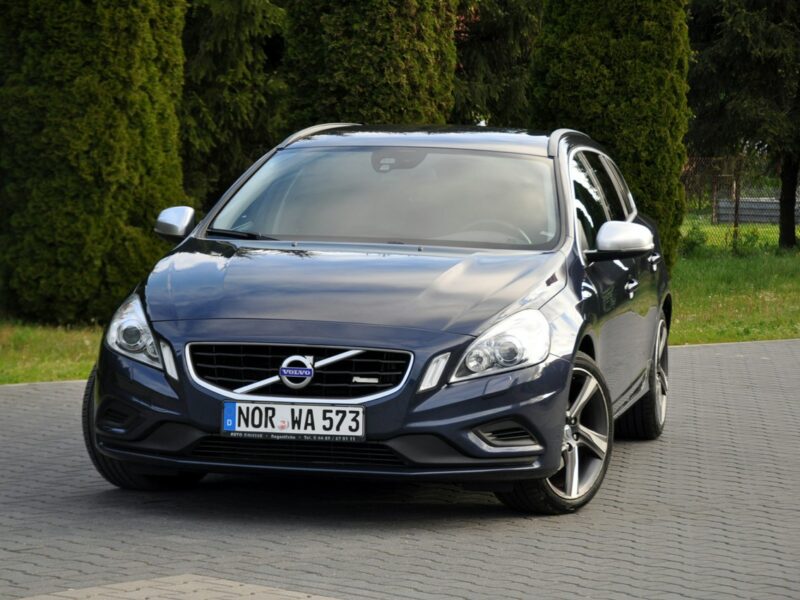 Volvo V60 1.6i(180KM)*R-Design*Xenon*Led*Skóry*Klimatronik*I Wł*Reling*Alu18"ASO I (2010-2018)