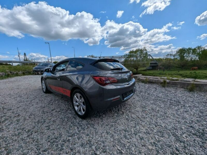 Opel Astra GTC 1,4 turbo benzyna 120 KM J (2009-2019)